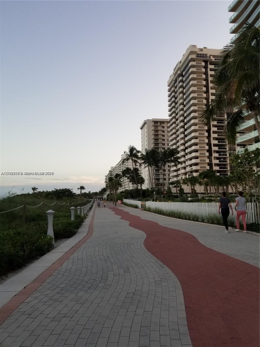 CORINTHIAN CONDO · #J4 in Miami Beach - Photo 55
