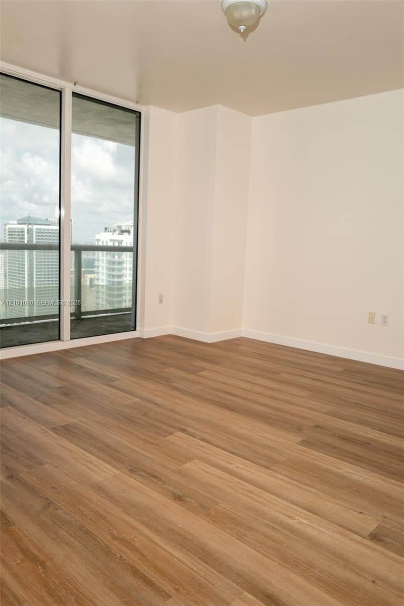 50 Biscayne · #4111 in Miami - Photo 3