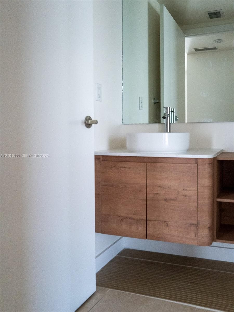 50 Biscayne · #4111 in Miami - Photo 9