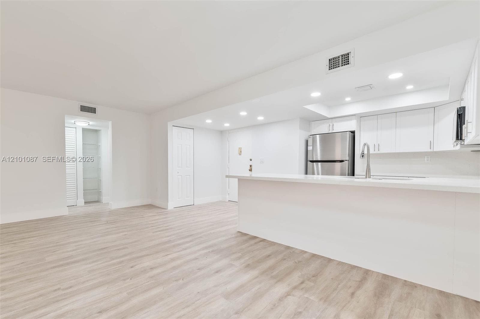 KENLAND POINTE CONDO III · #110T in Miami - Photo 7