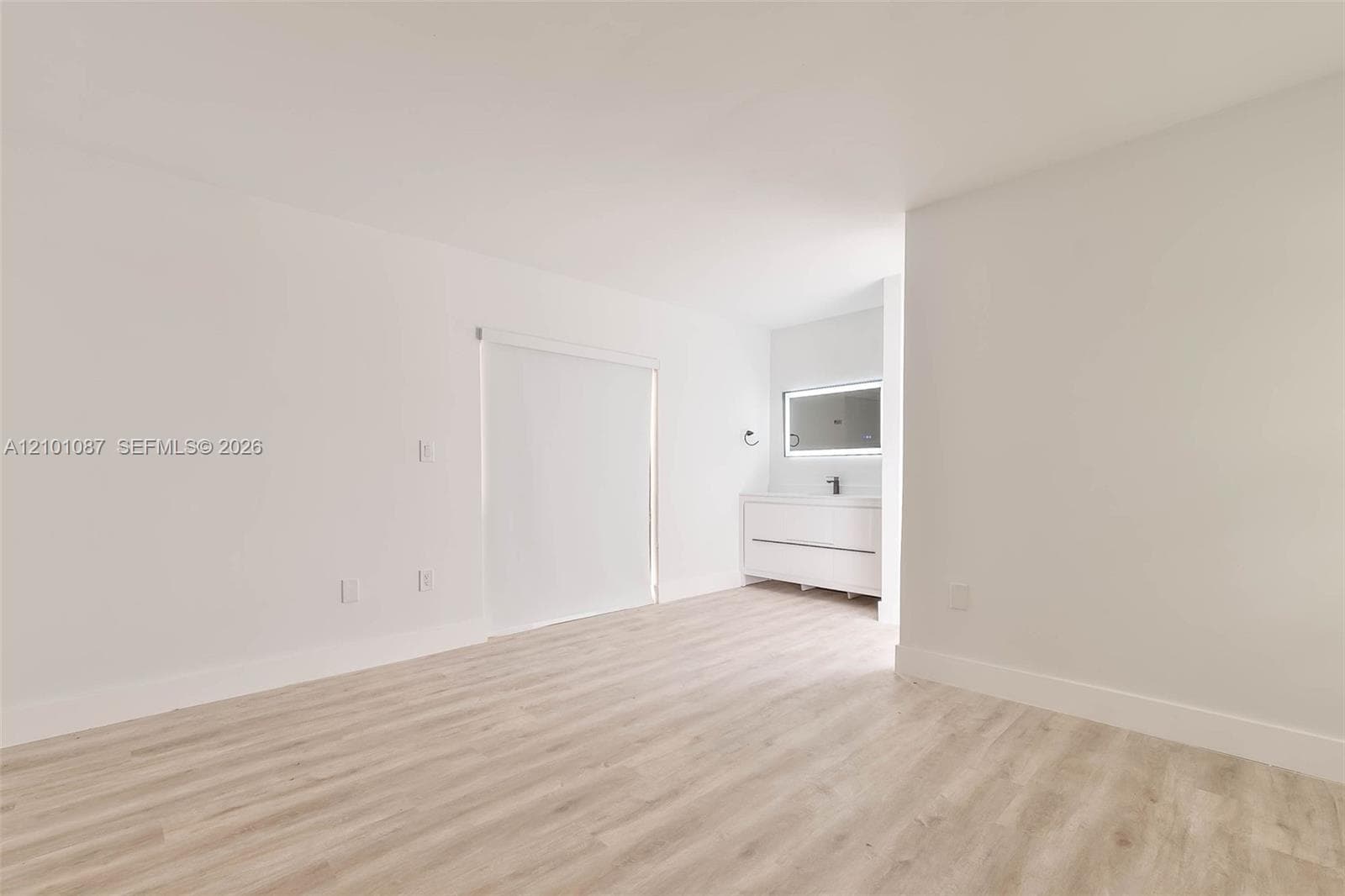 KENLAND POINTE CONDO III · #110T in Miami - Photo 15