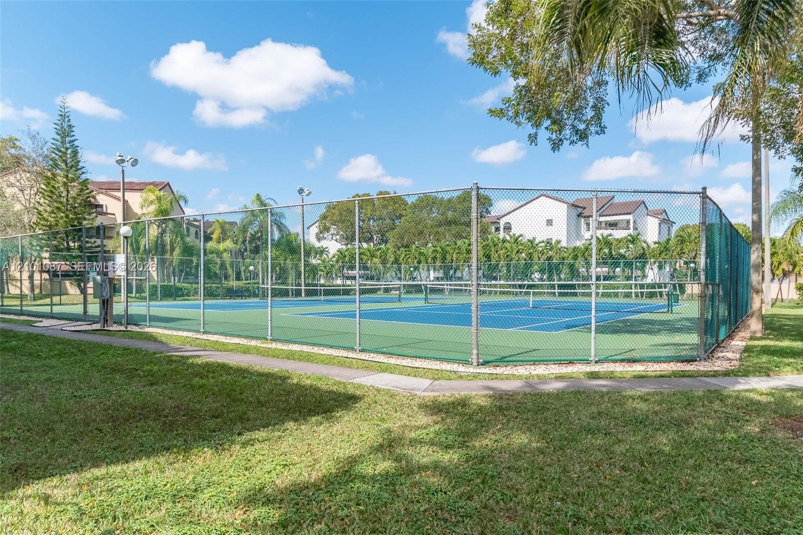 KENLAND POINTE CONDO III · #110T in Miami - Photo 25