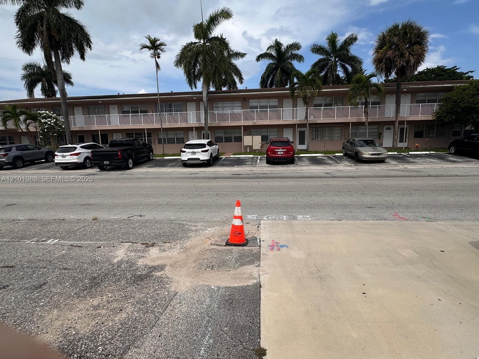 Park Side manor · #14 in Hallandale Beach - Photo 3