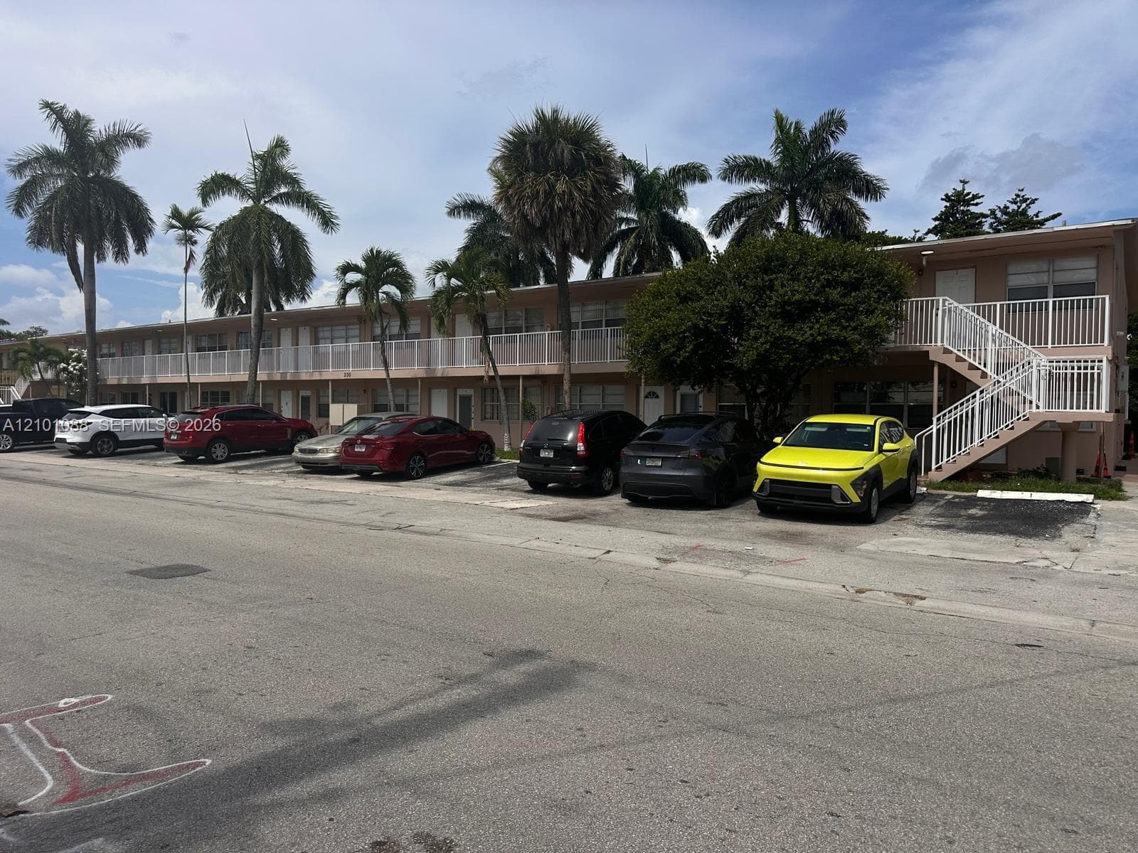 Park Side manor · #14 in Hallandale Beach - Photo 4