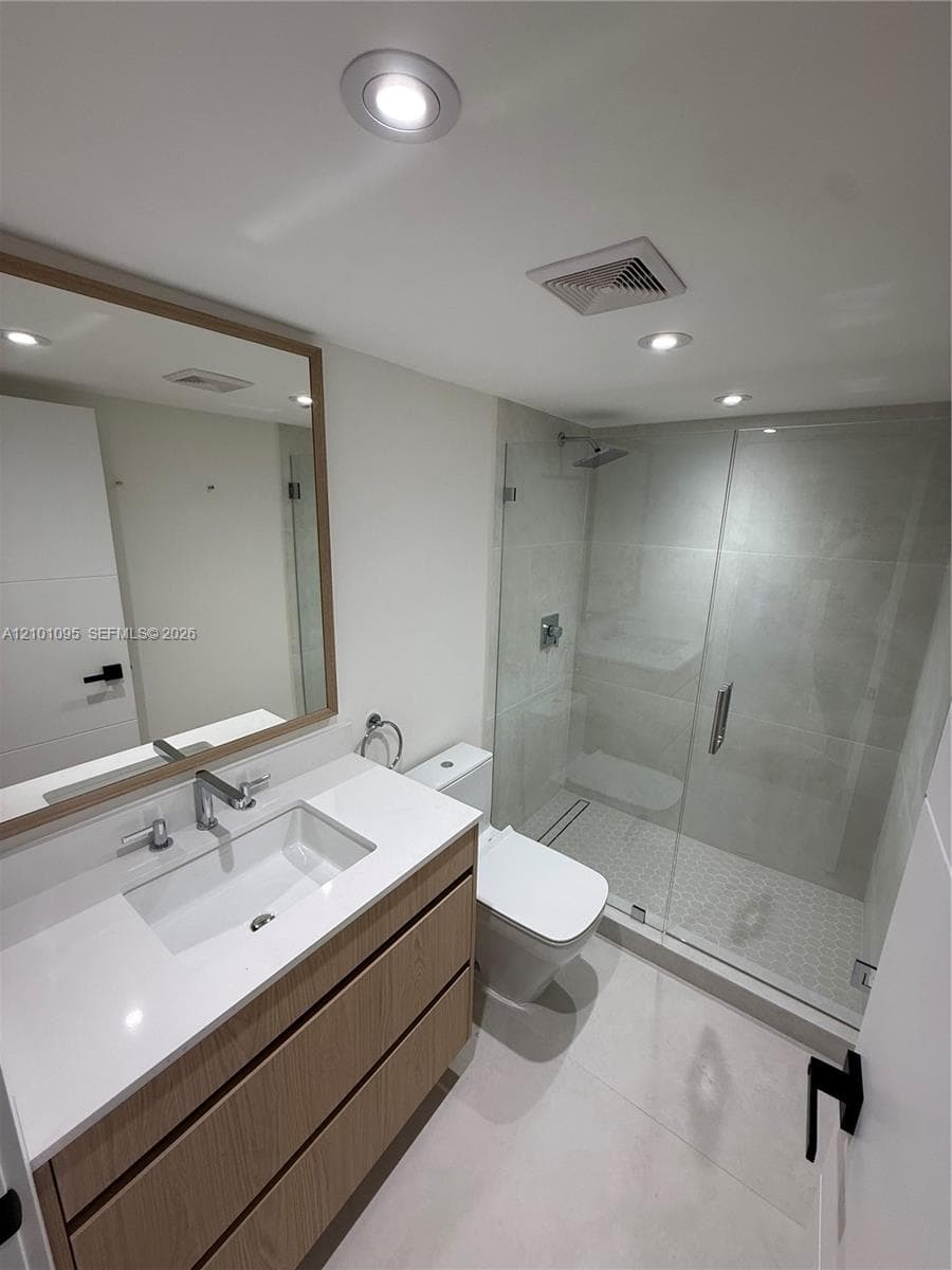 Emerald Bay at Key Colony · #140 in Key Biscayne - Photo 5
