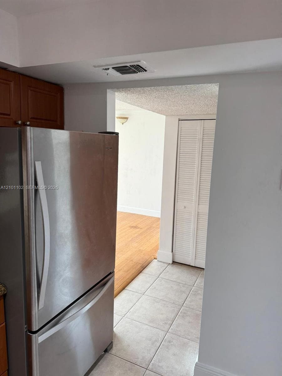 INTERNATIONAL PARK CONDO · #425-3 in Miami - Photo 2