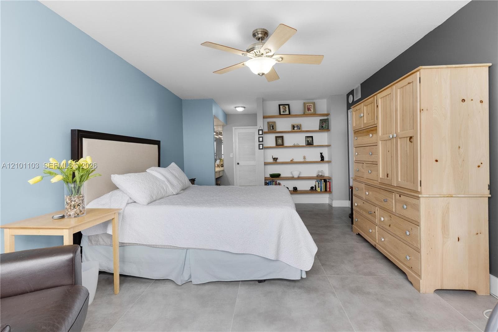 OLYMPUS CONDO · #507 in Hallandale Beach - Photo 30