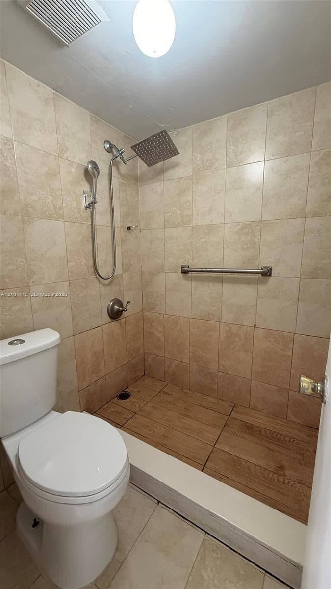 PALM-WEST GARDENS CONDO · #2210B in Hialeah - Photo 16