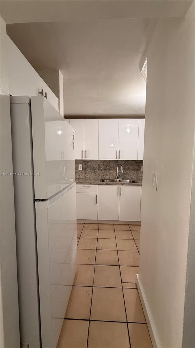 PALM-WEST GARDENS CONDO · #2210B in Hialeah - Photo 7