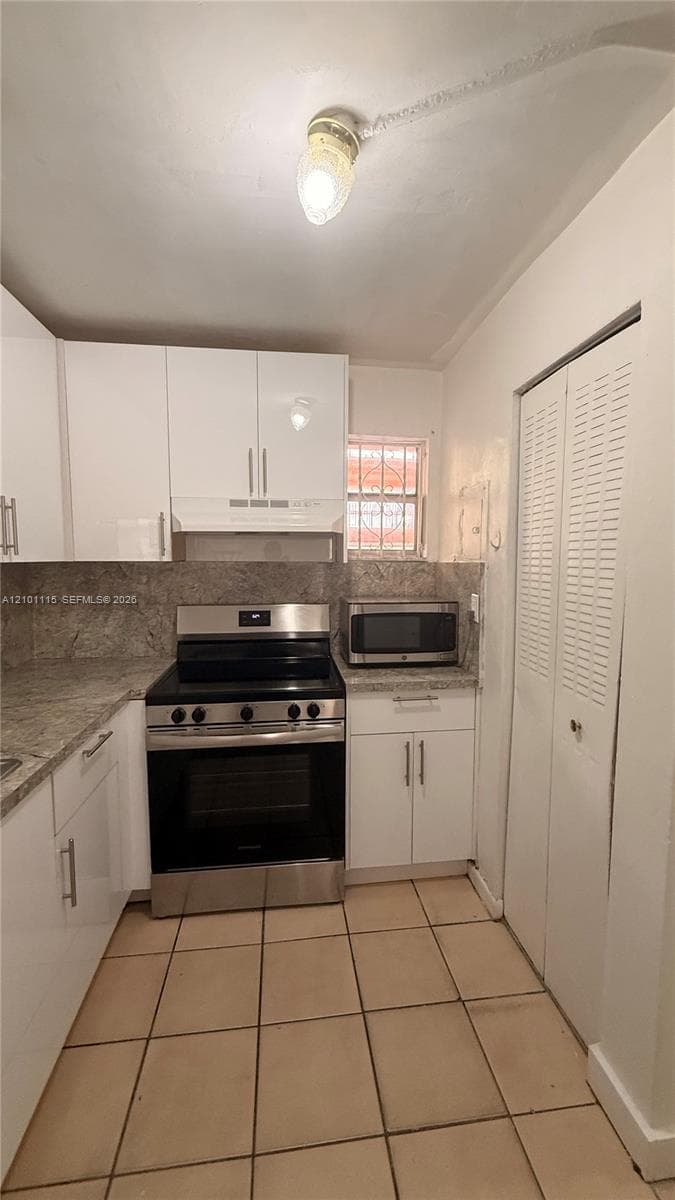 PALM-WEST GARDENS CONDO · #2210B in Hialeah - Photo 9