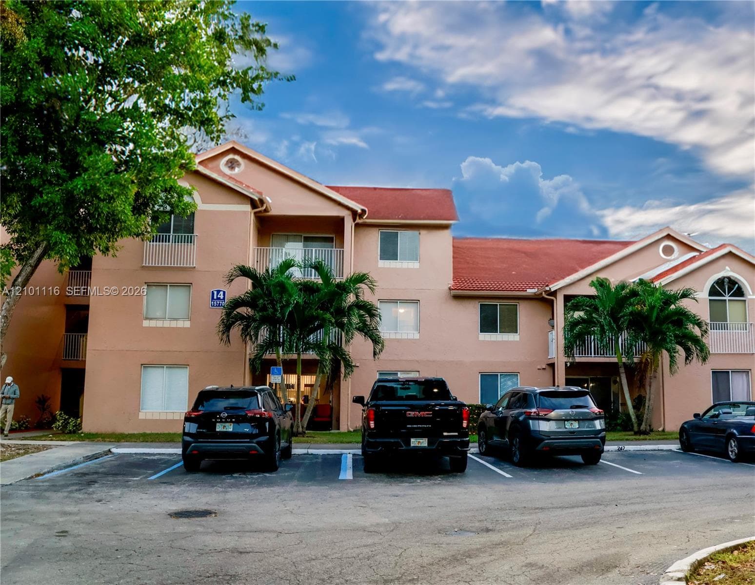 Royal Palm Place · #305 in Miami - Photo 2
