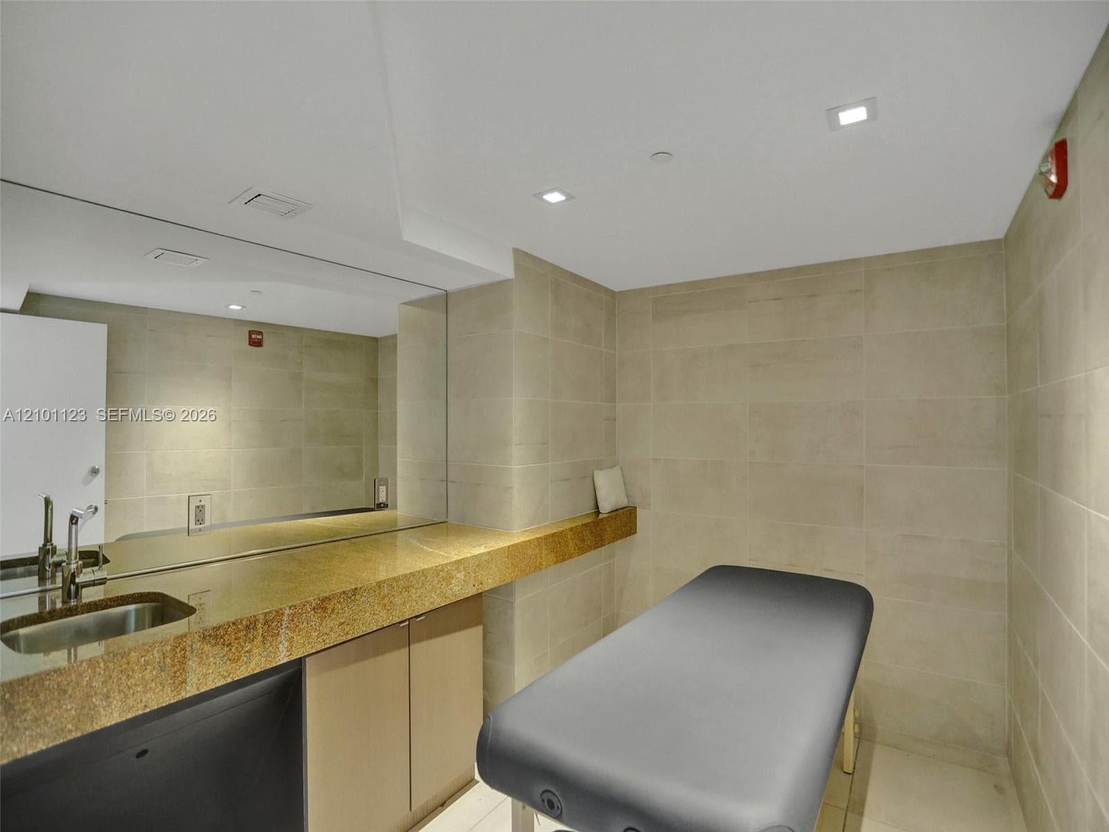Peloro Miami Beach · #114 in Miami Beach - Photo 36