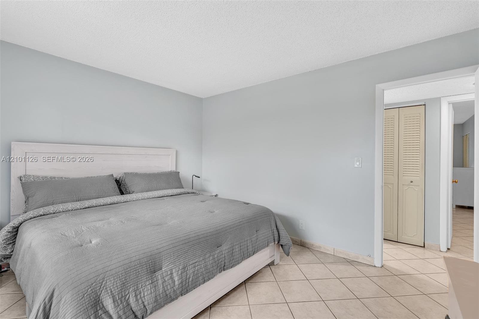 MEADOWBROOK LAKES CONDO · #203 in Dania Beach - Photo 17