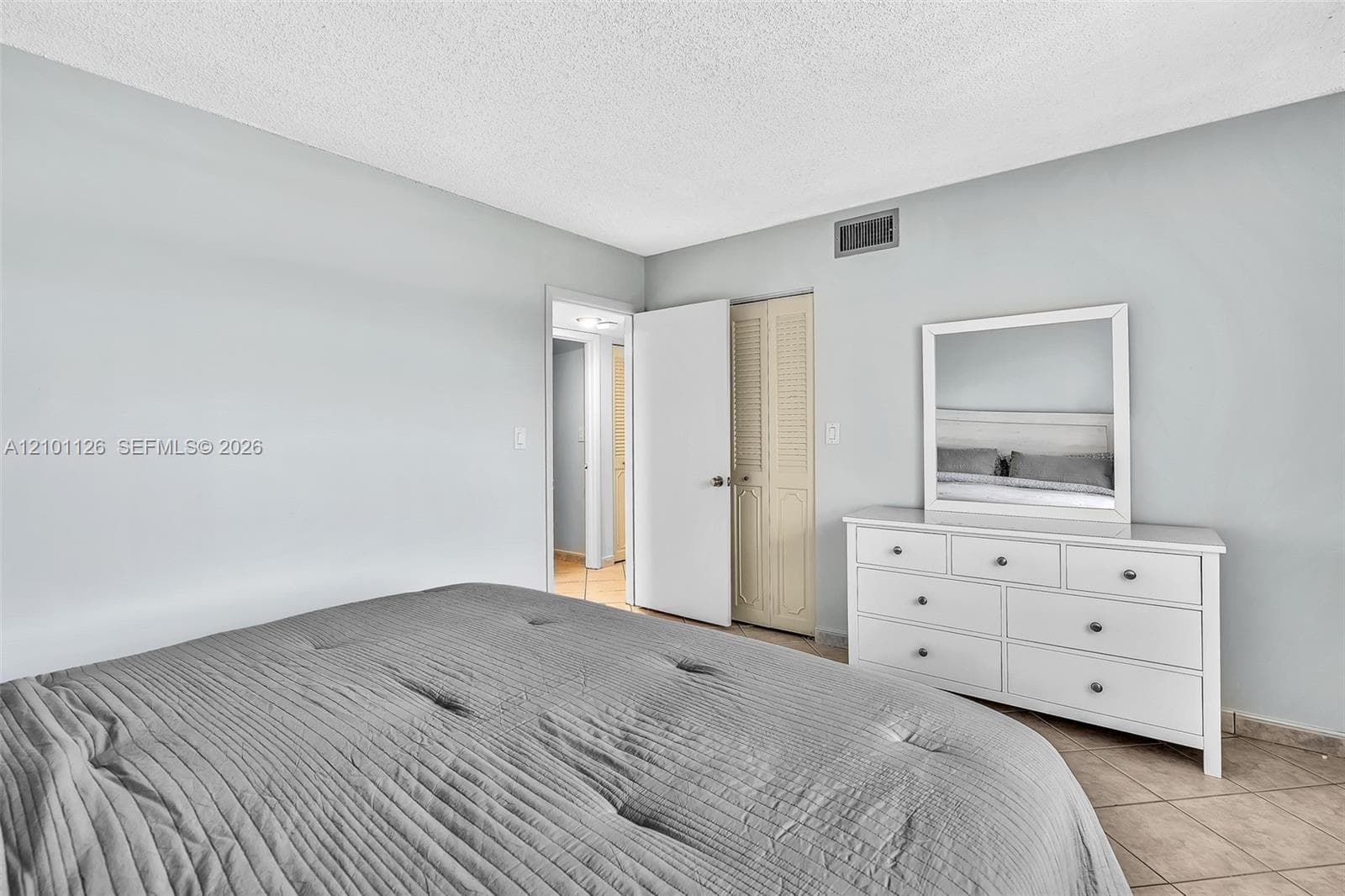 MEADOWBROOK LAKES CONDO · #203 in Dania Beach - Photo 18