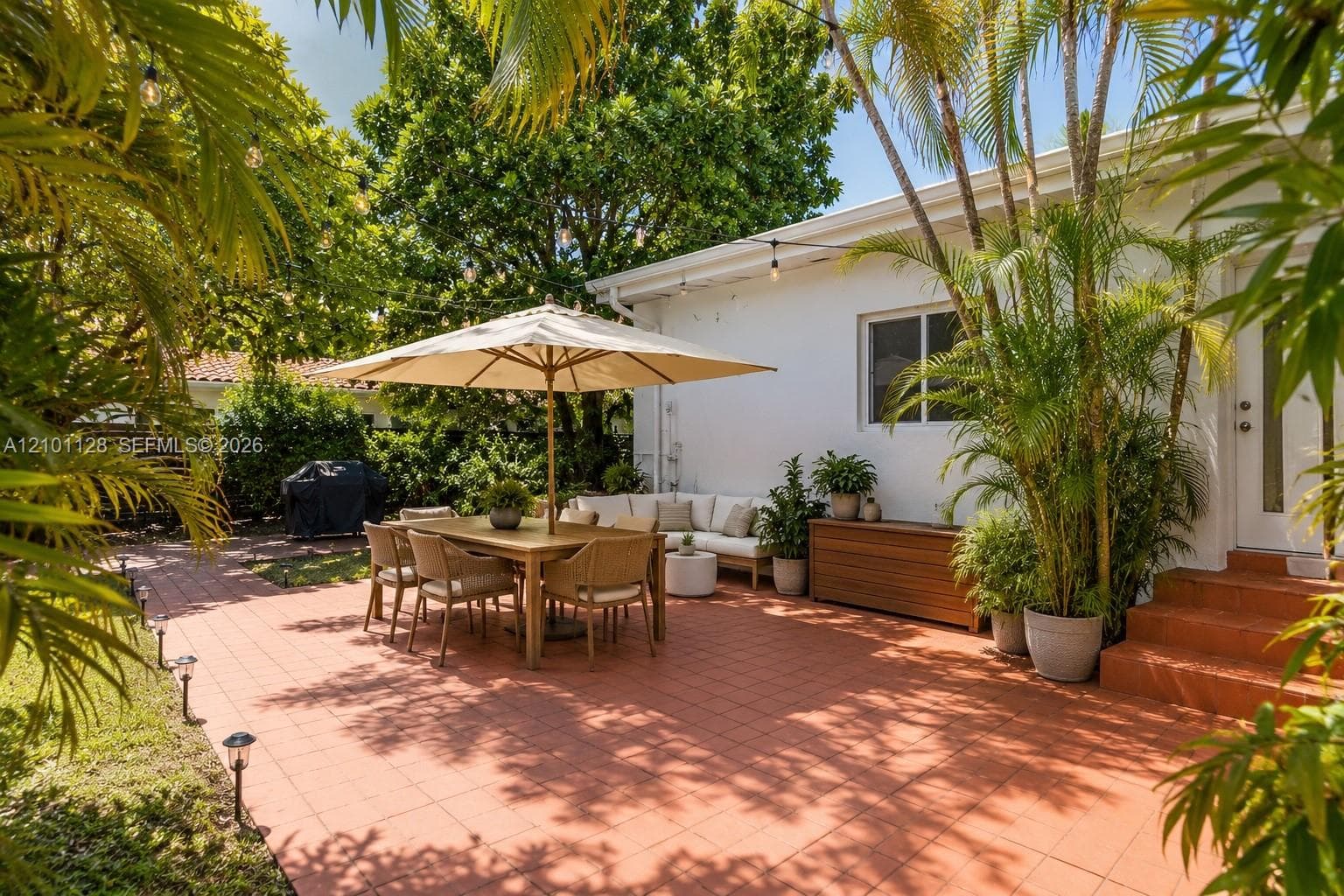 2520 SW 22nd Ter photo 24