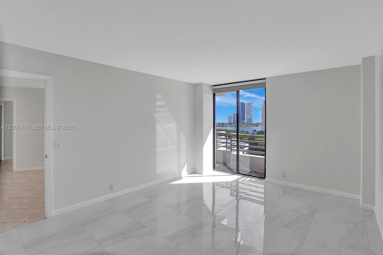 PARC CENTRAL AVENTURA SOU · #1016 in Aventura - Photo 24