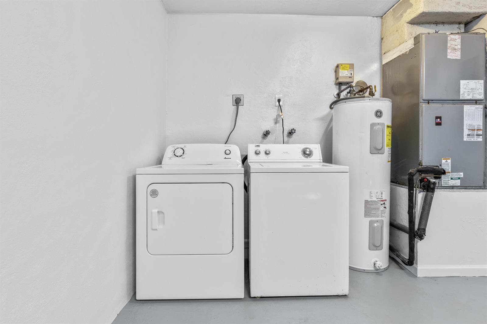 Full Size Washer & Dryer
