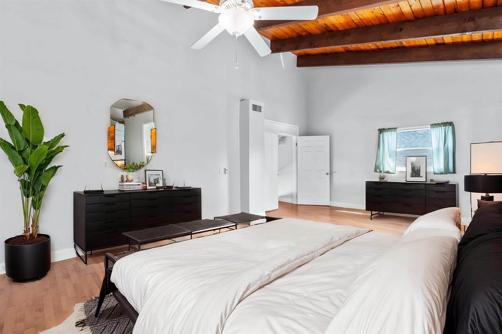 Primary Bedroom Virtual Staging