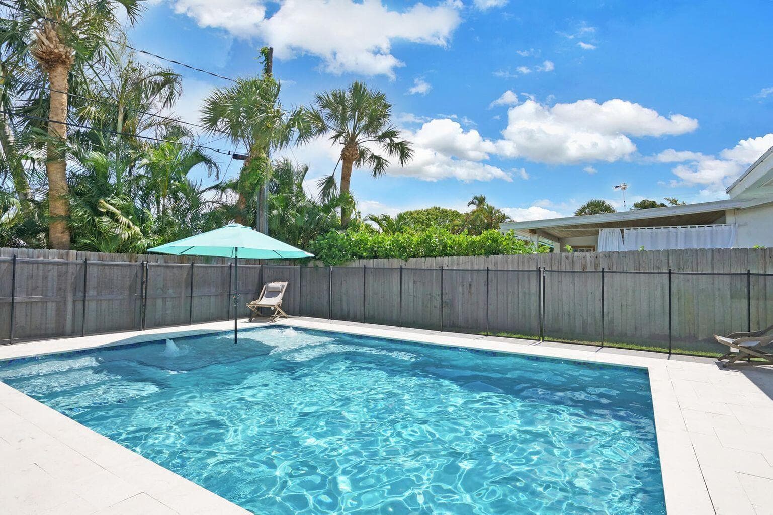 Pool 2