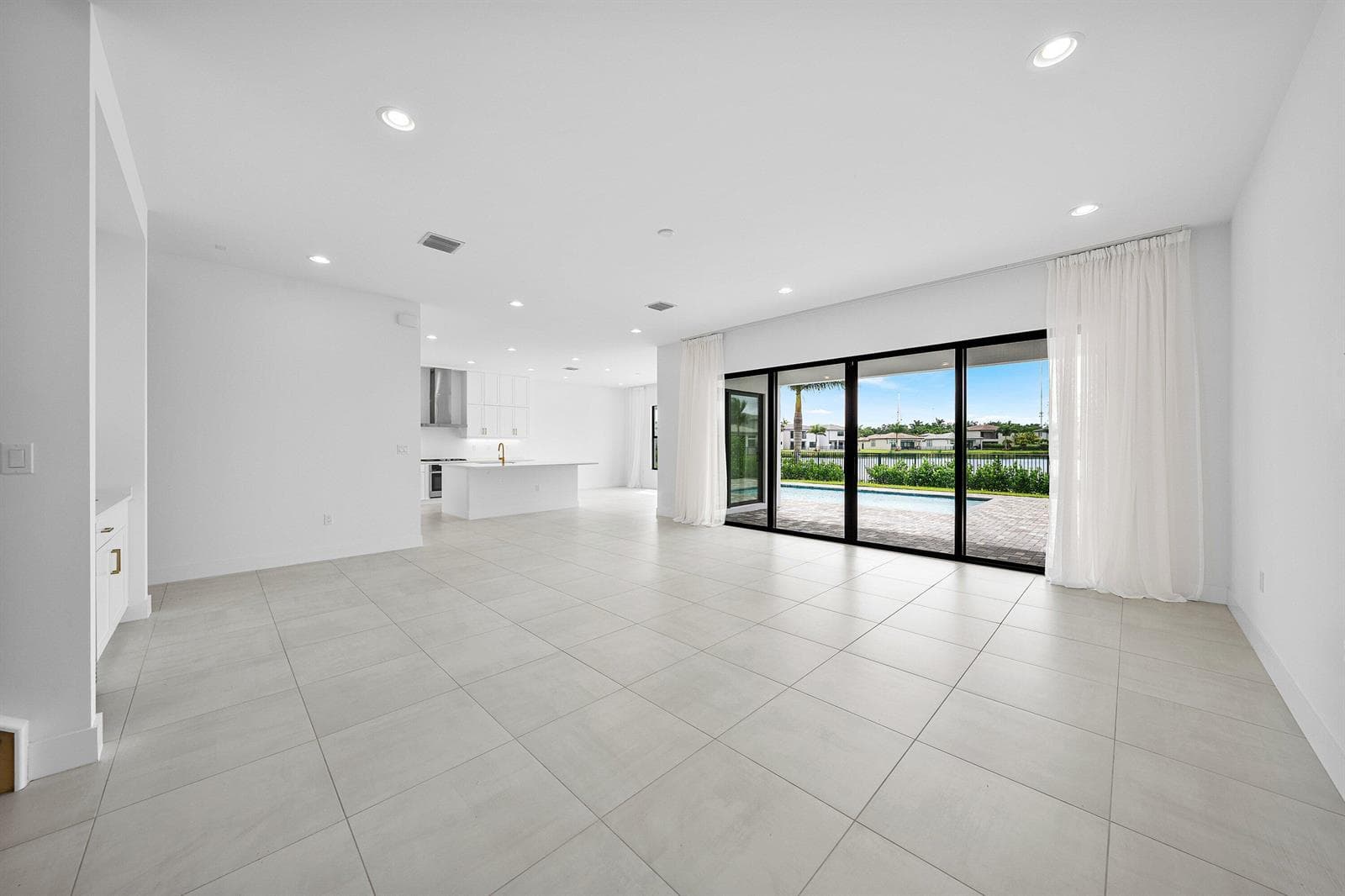 007-8095CrystalDownsAvenue-BocaRaton-FL-