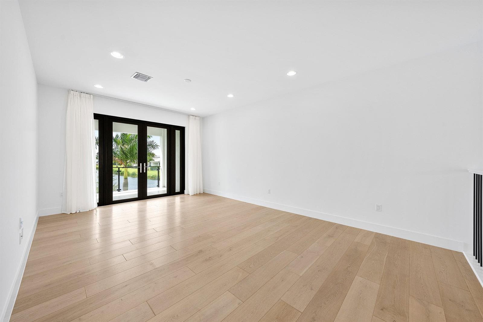 018-8095CrystalDownsAvenue-BocaRaton-FL-