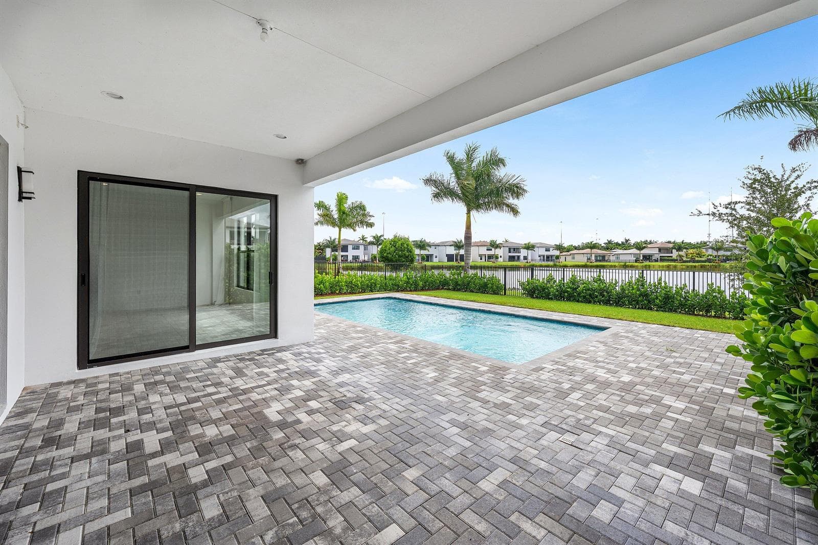 039-8095CrystalDownsAvenue-BocaRaton-FL-