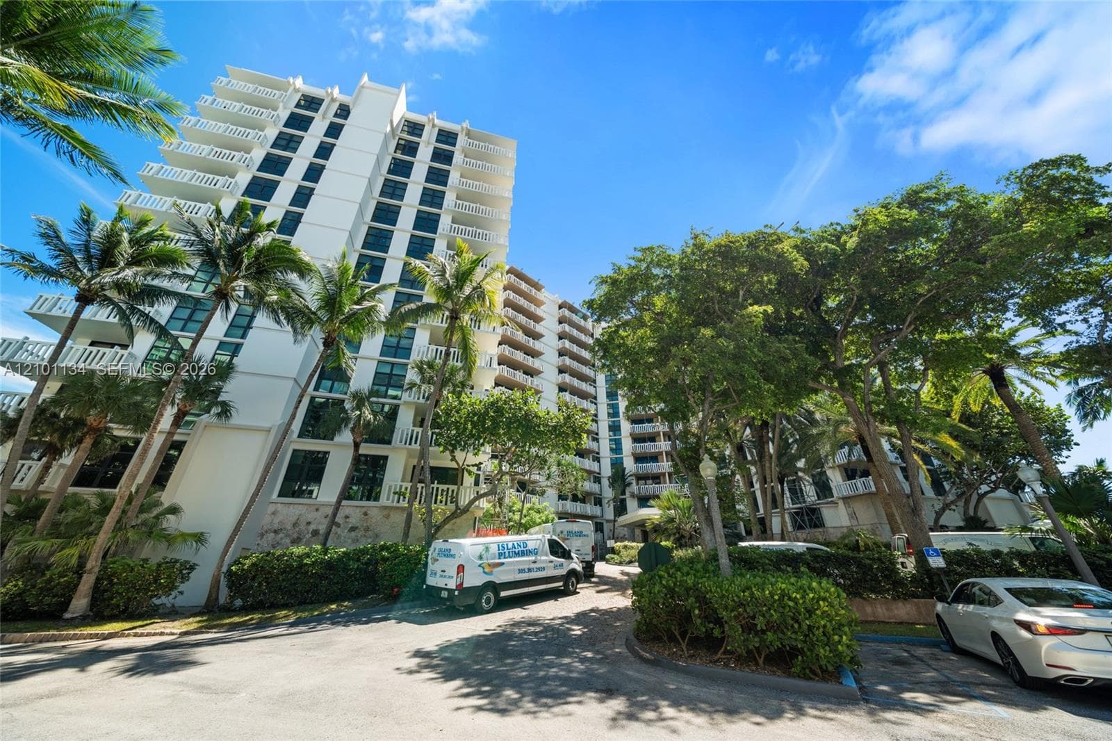 Towers of Key Biscayne · #A1105 in Key Biscayne - Photo 23