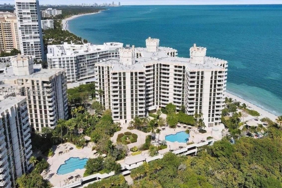 Towers of Key Biscayne · #A1105 in Key Biscayne - Photo 29