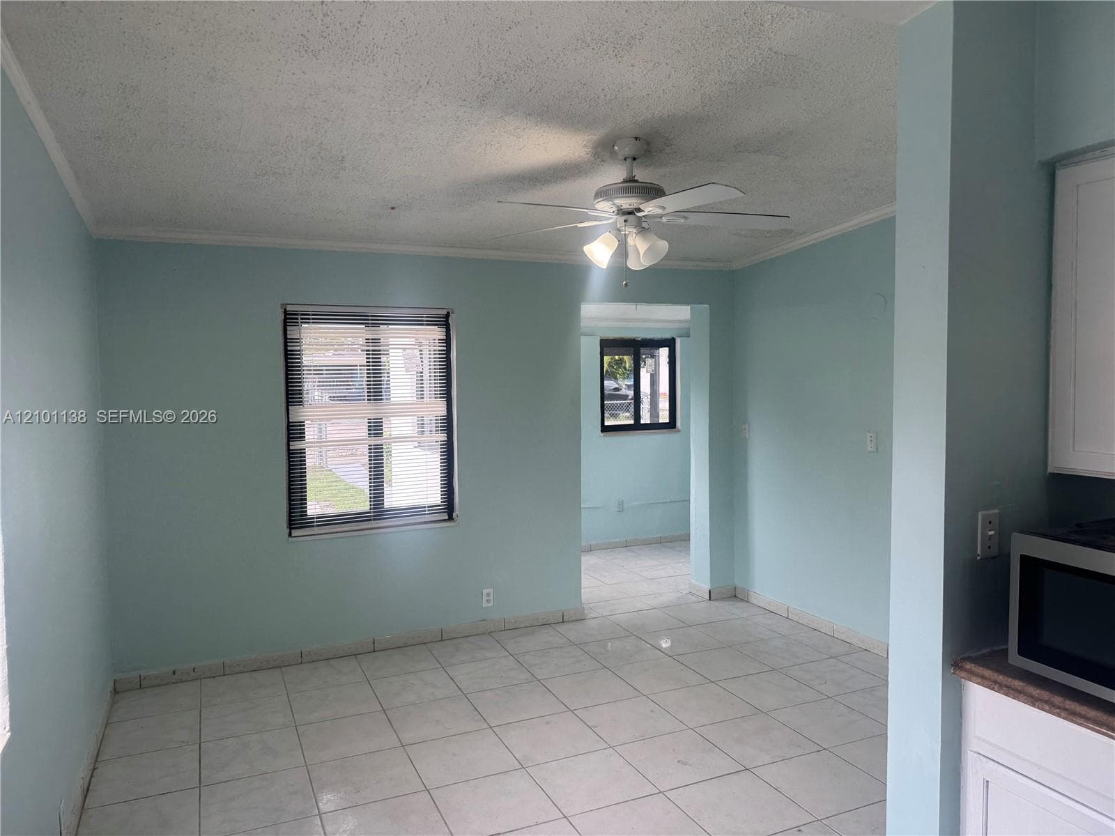 2130 Rutland St photo 6