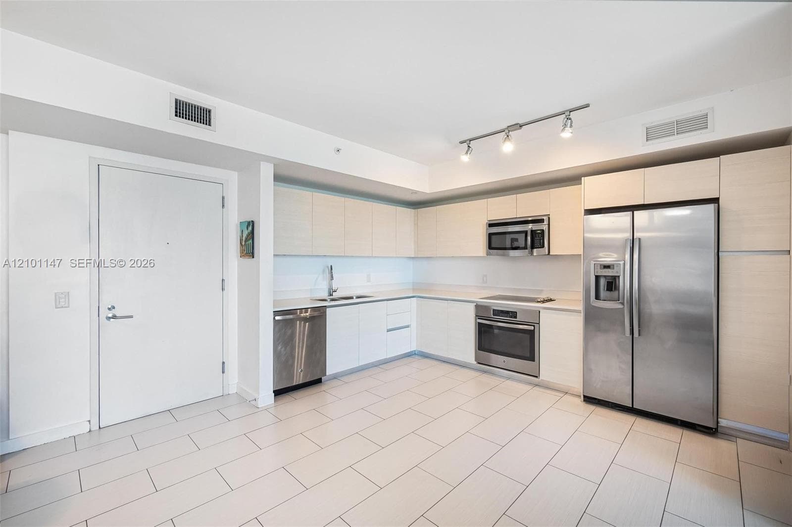 Baltus House · #1605 in Miami - Photo 16