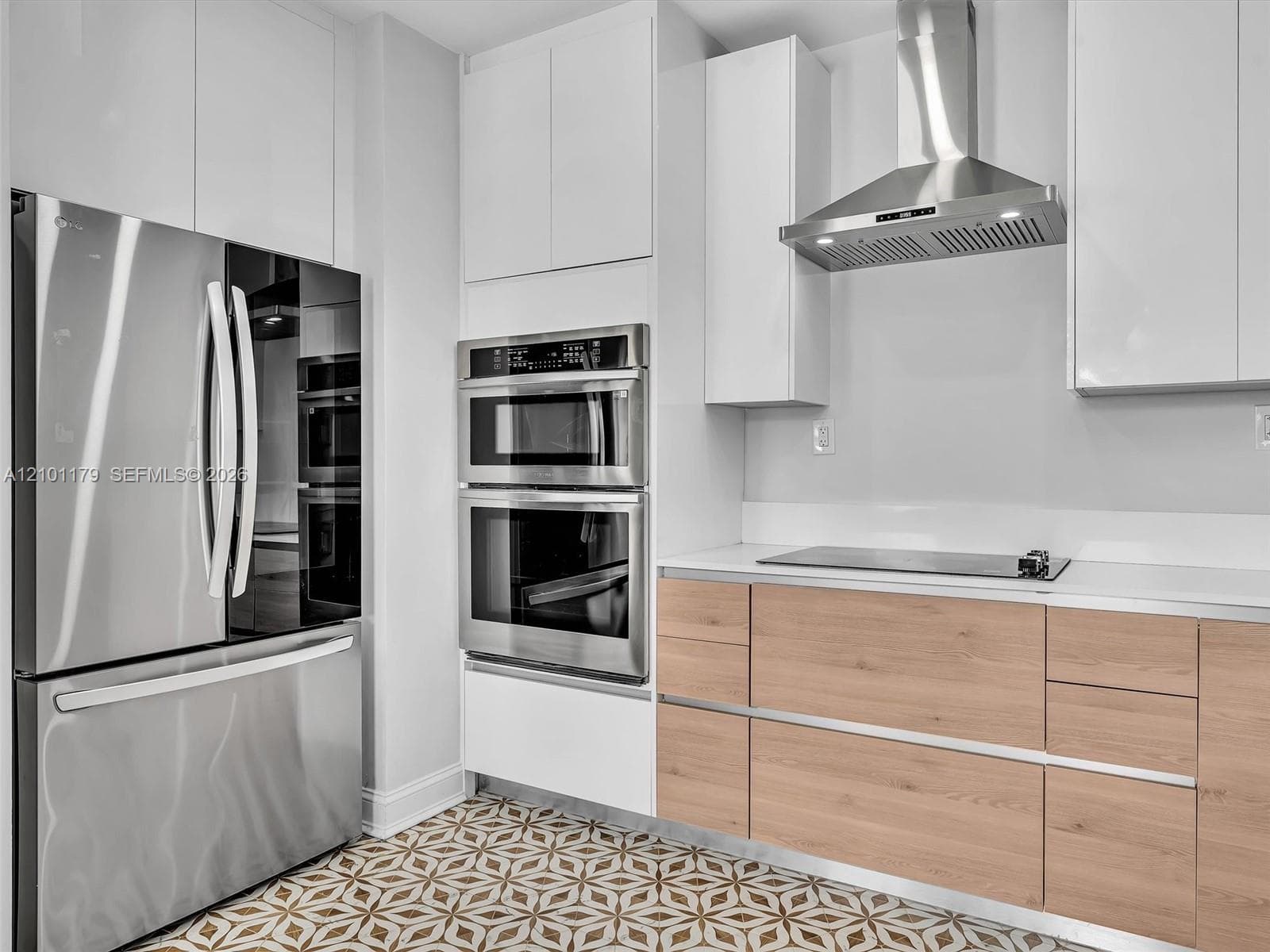 THE ELAINE CONDO · #301 in Miami Beach - Photo 7