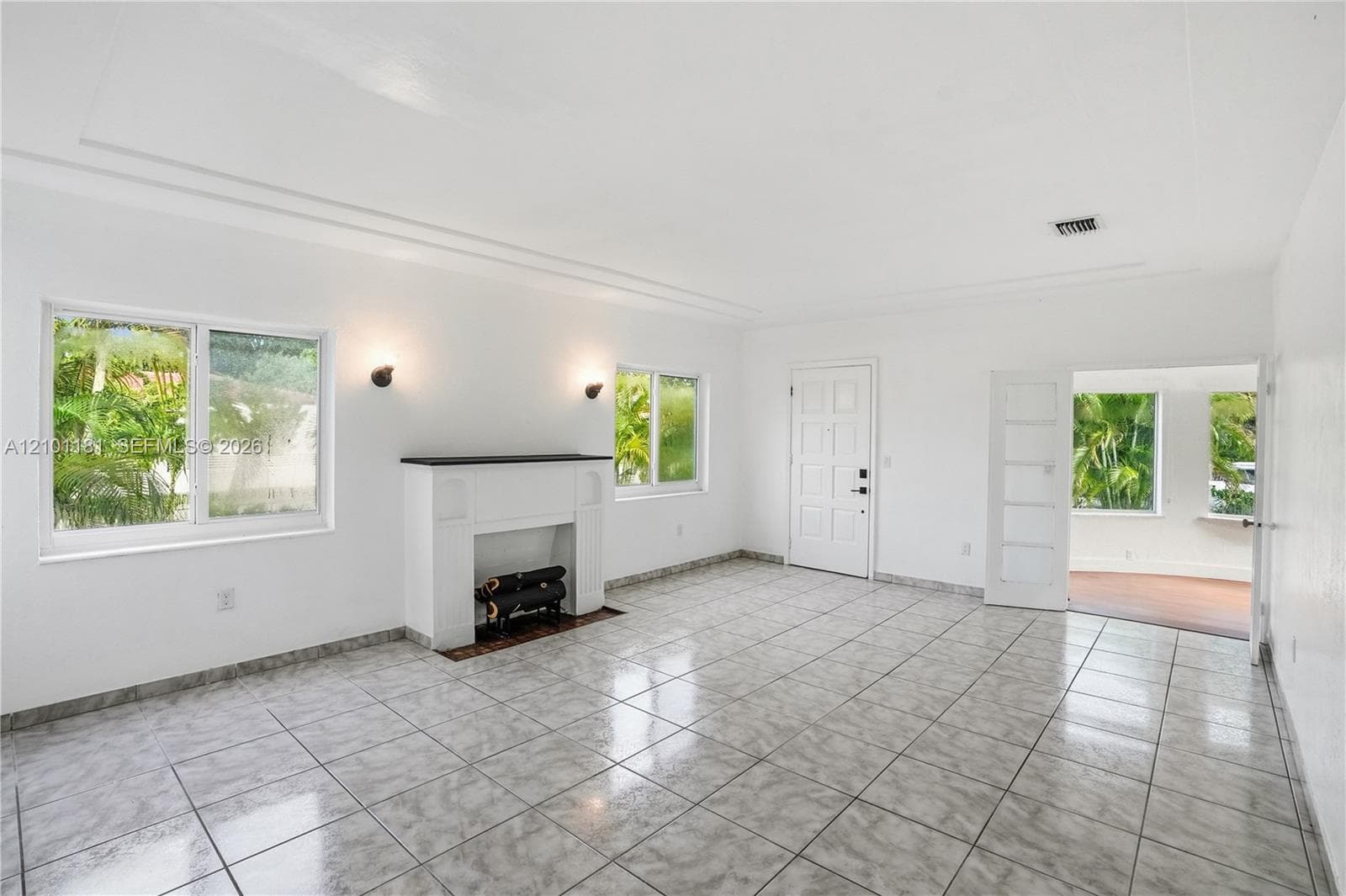1550 SW 13th St photo 3