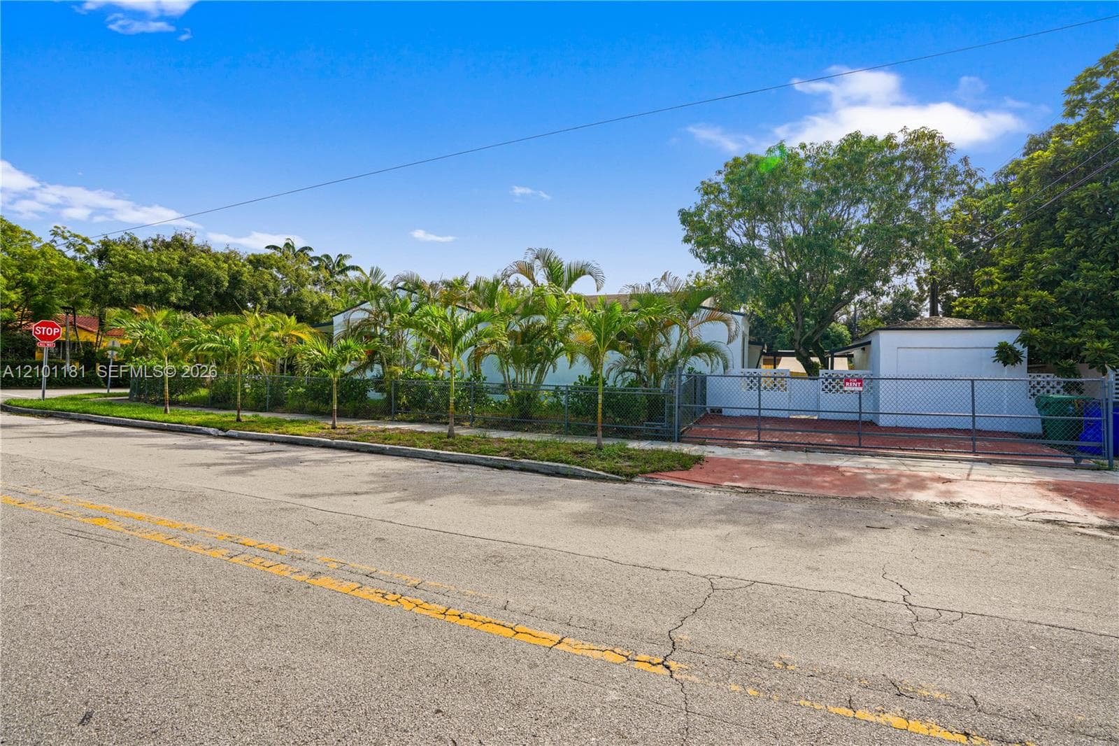 1550 SW 13th St photo 28