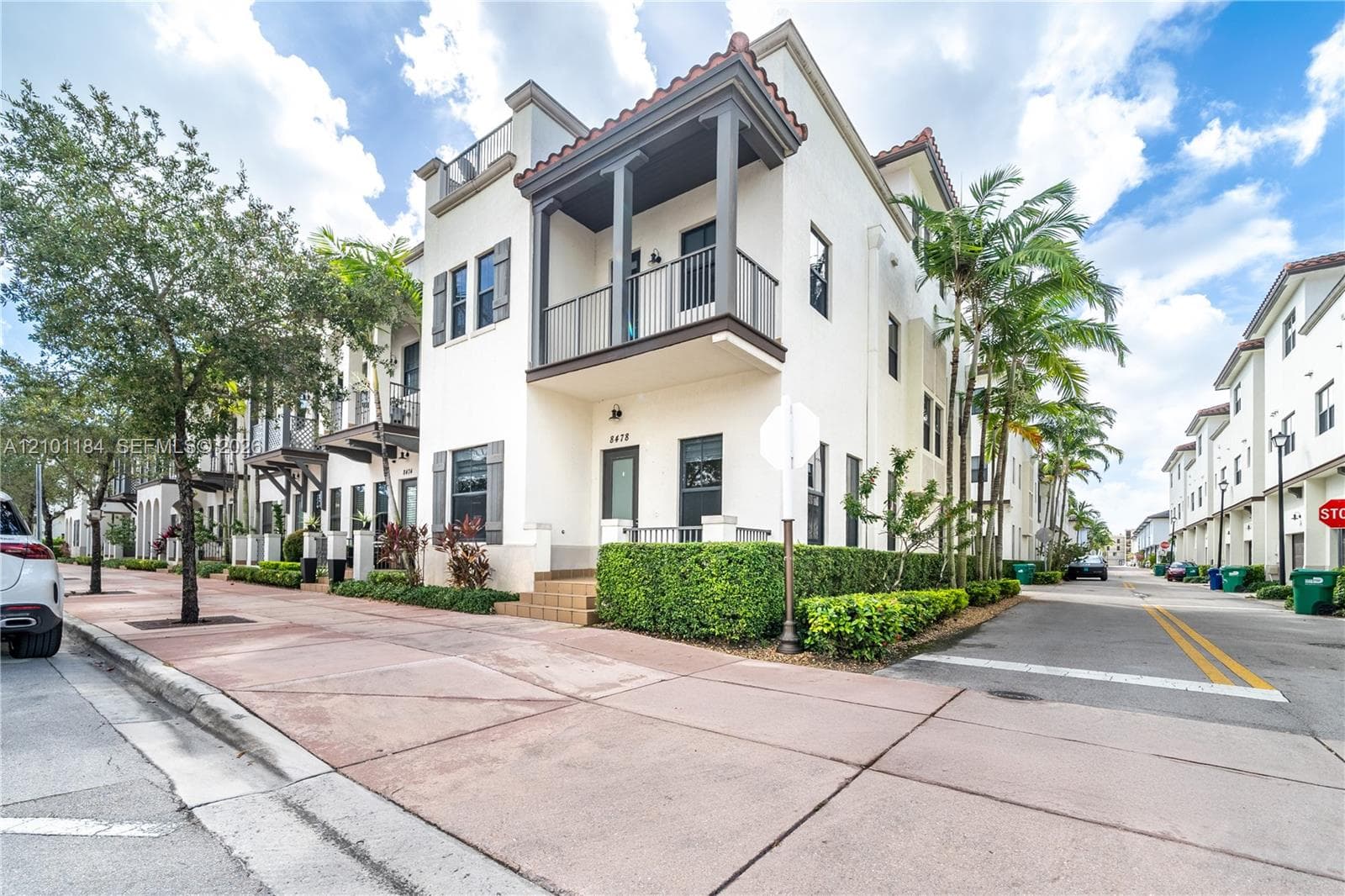 DOWNTOWN DORAL DUTCHER in Doral - Photo 2