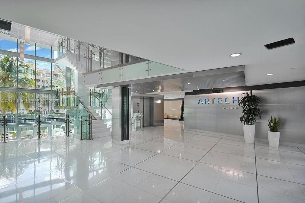 Artech · #349 in Aventura - Photo 26