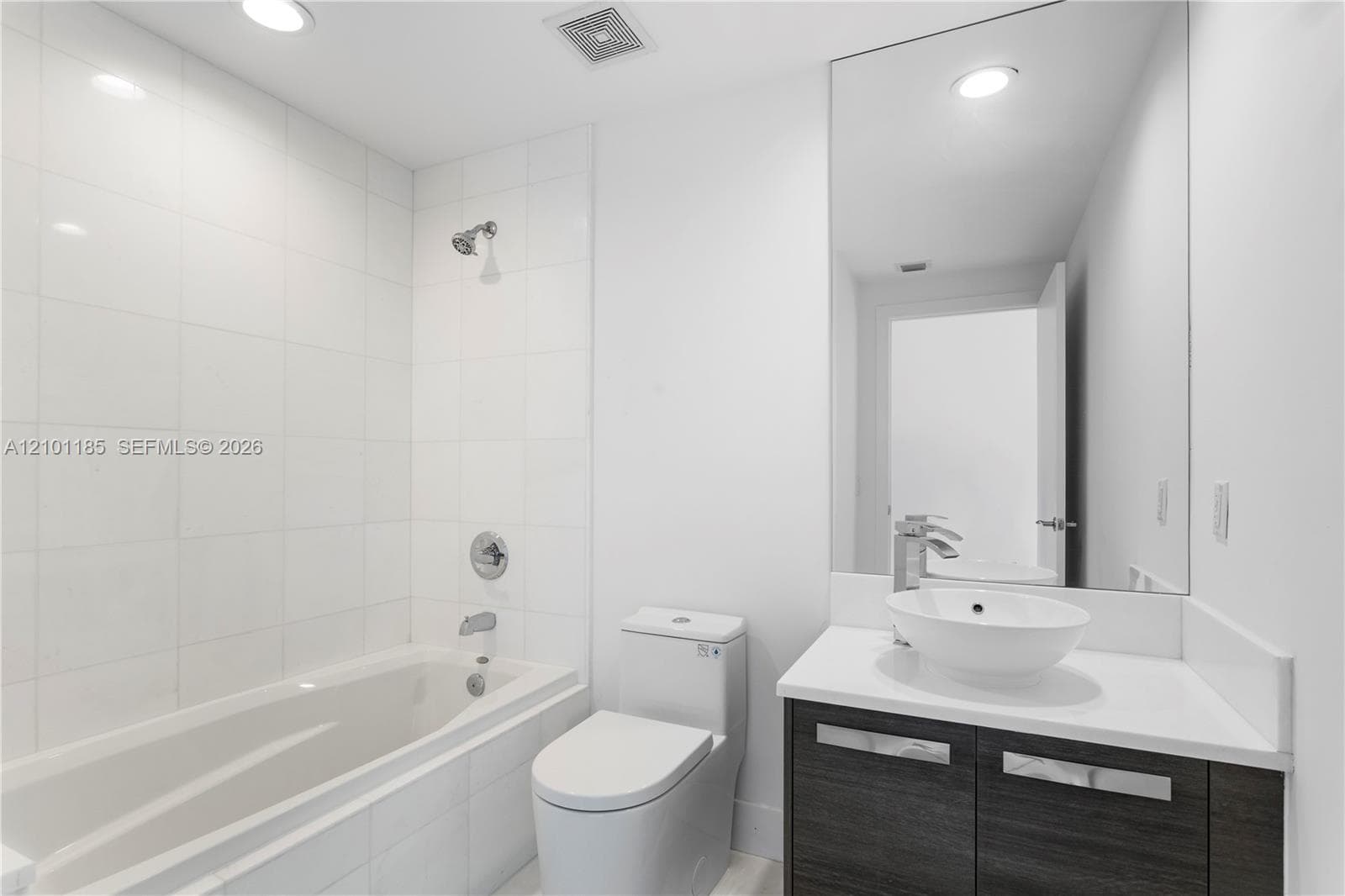 Artech · #349 in Aventura - Photo 22