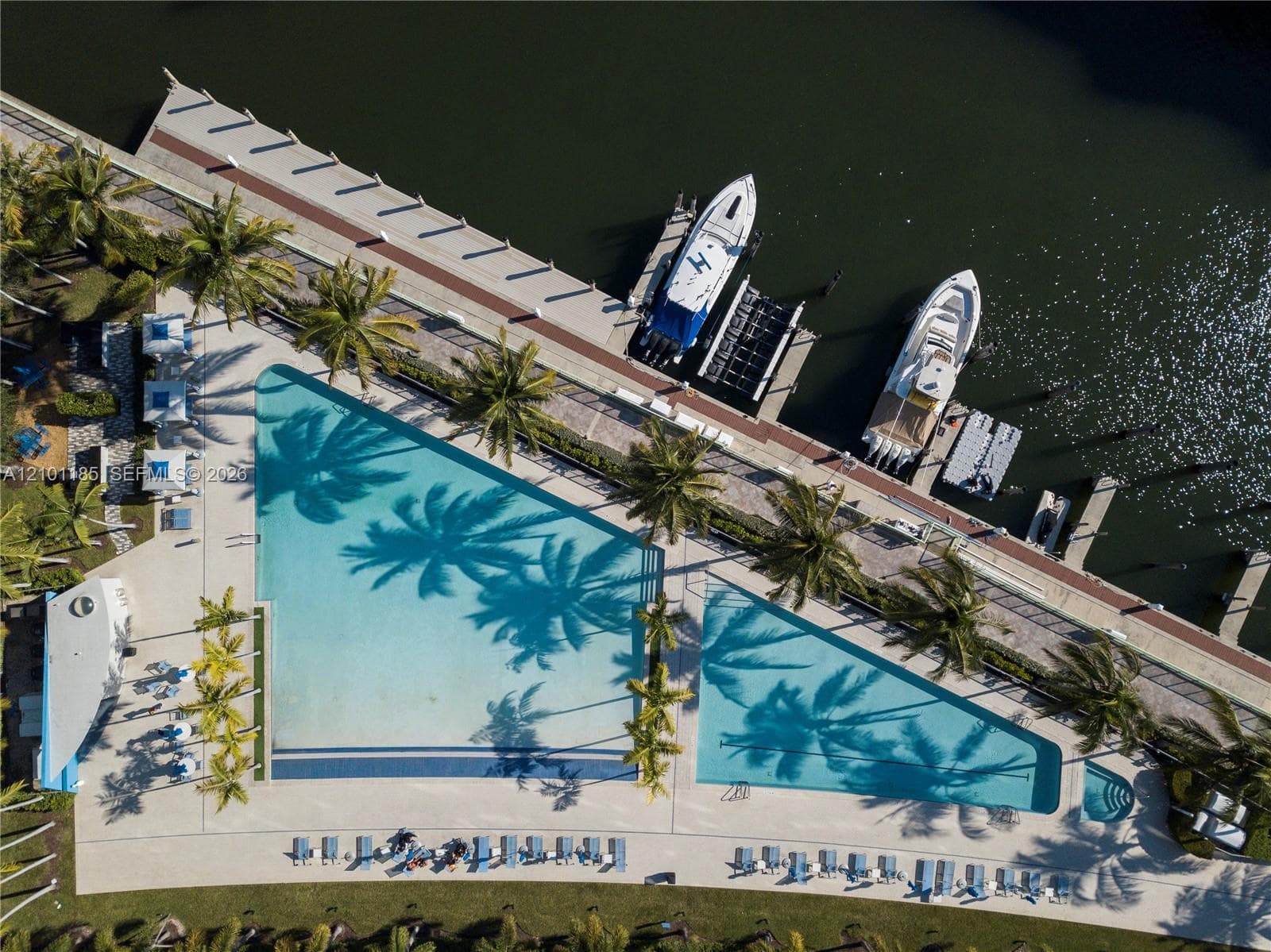 Artech · #349 in Aventura - Photo 28