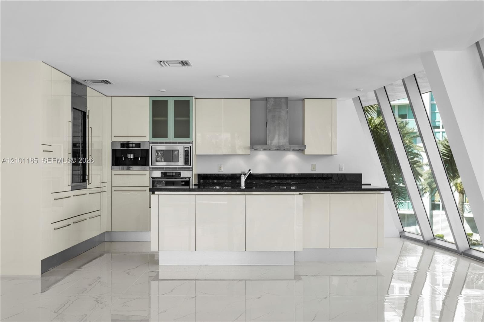 Artech · #349 in Aventura - Photo 5