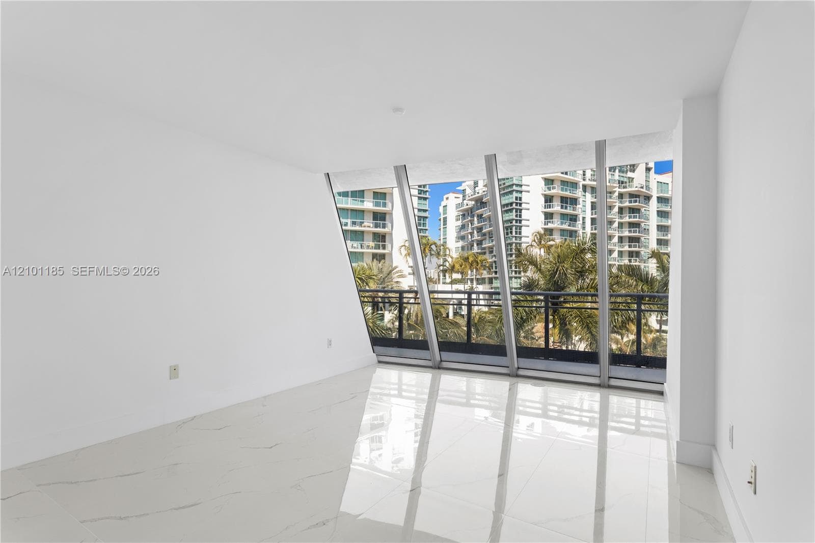 Artech · #349 in Aventura - Photo 21
