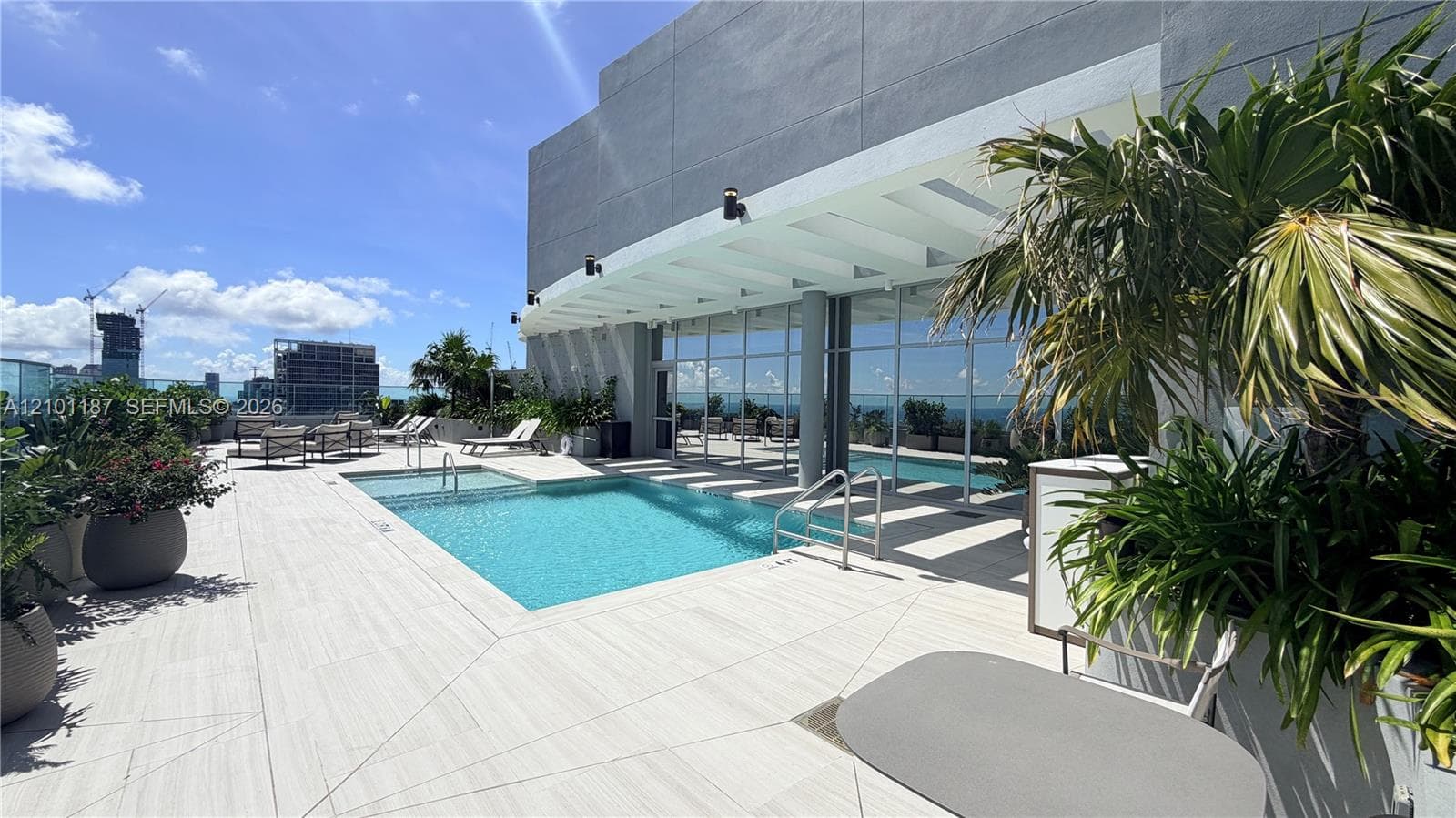 ROOF TOP