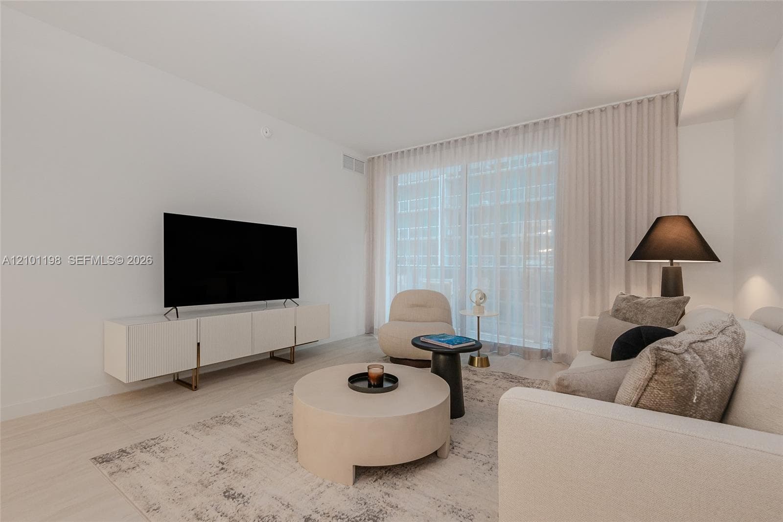 Viceroy Brickell Residences · #2208 in Miami - Photo 5