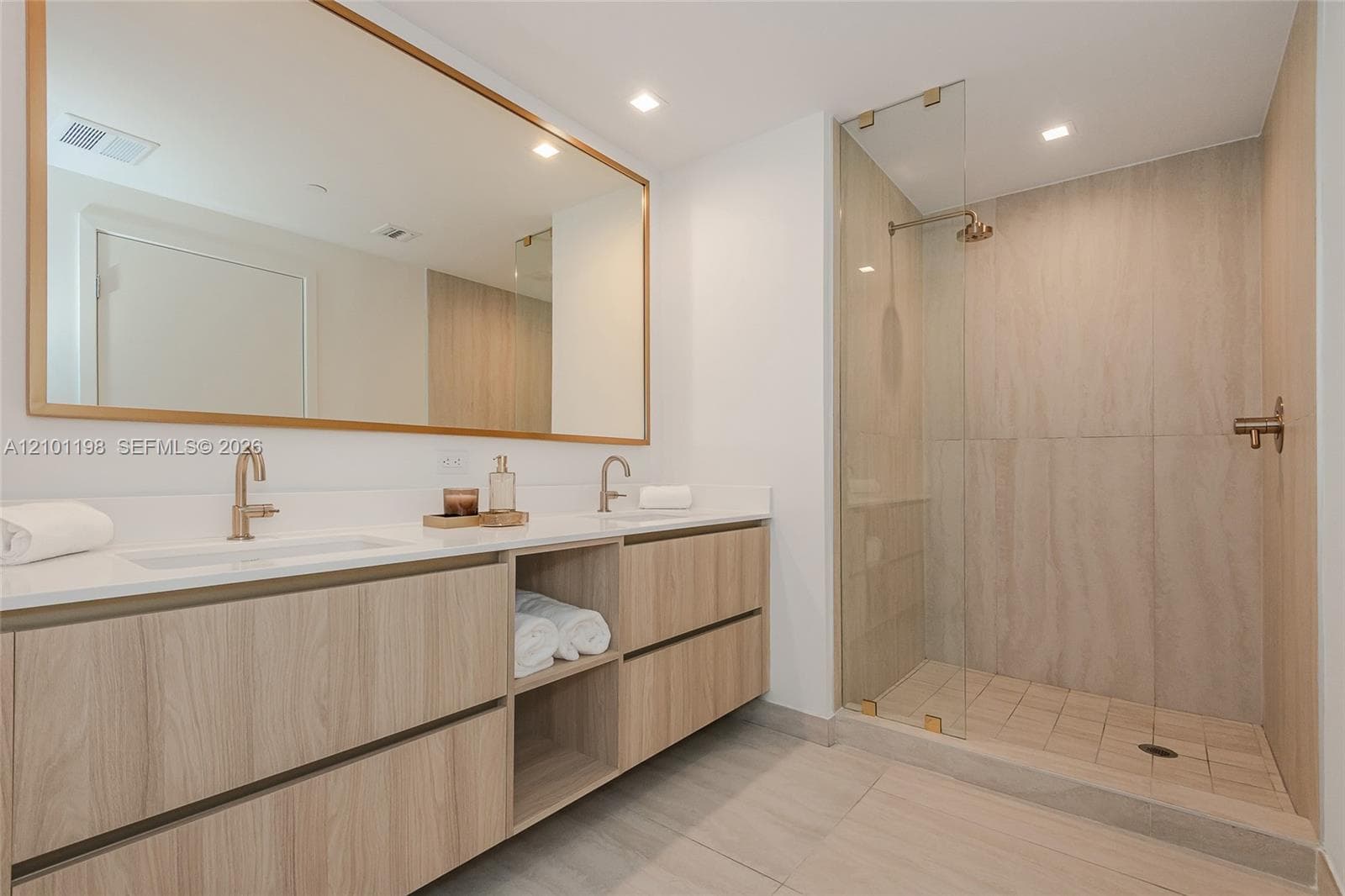 Viceroy Brickell Residences · #2208 in Miami - Photo 18