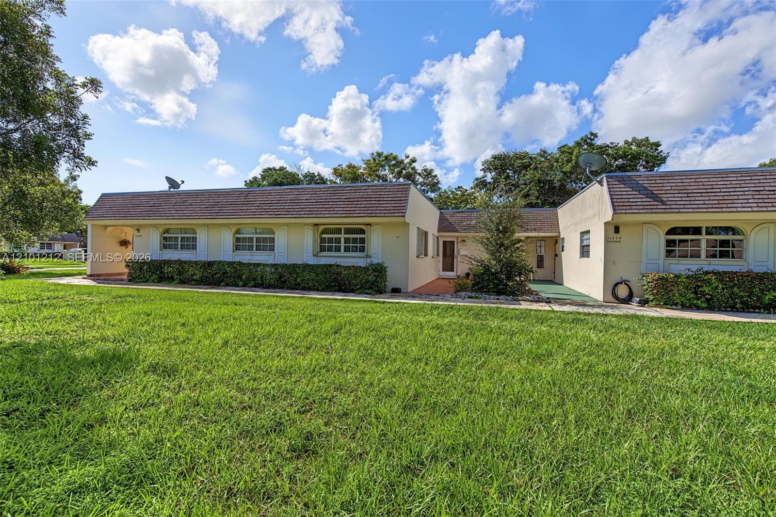 Green Hills Park West · #V3442 in Miami - Photo 2