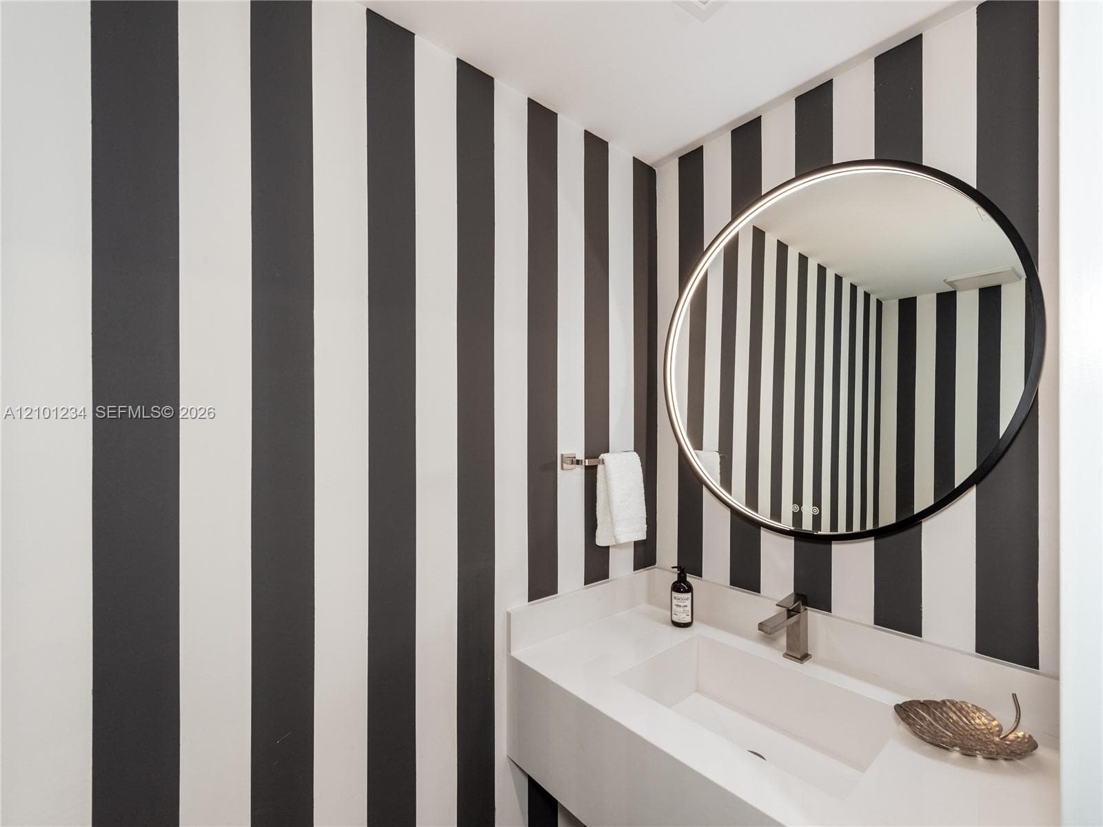 Ocean Tower Two · #901 in Key Biscayne - Photo 20