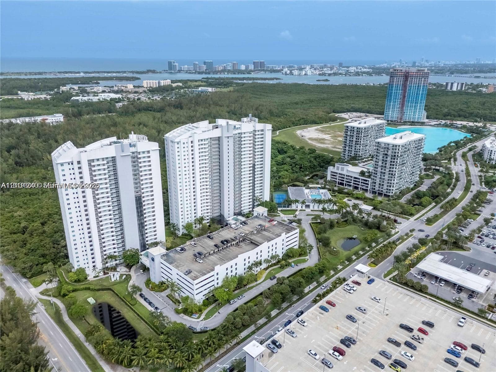 THE OAKS I CONDO · #801 in North Miami - Photo 1