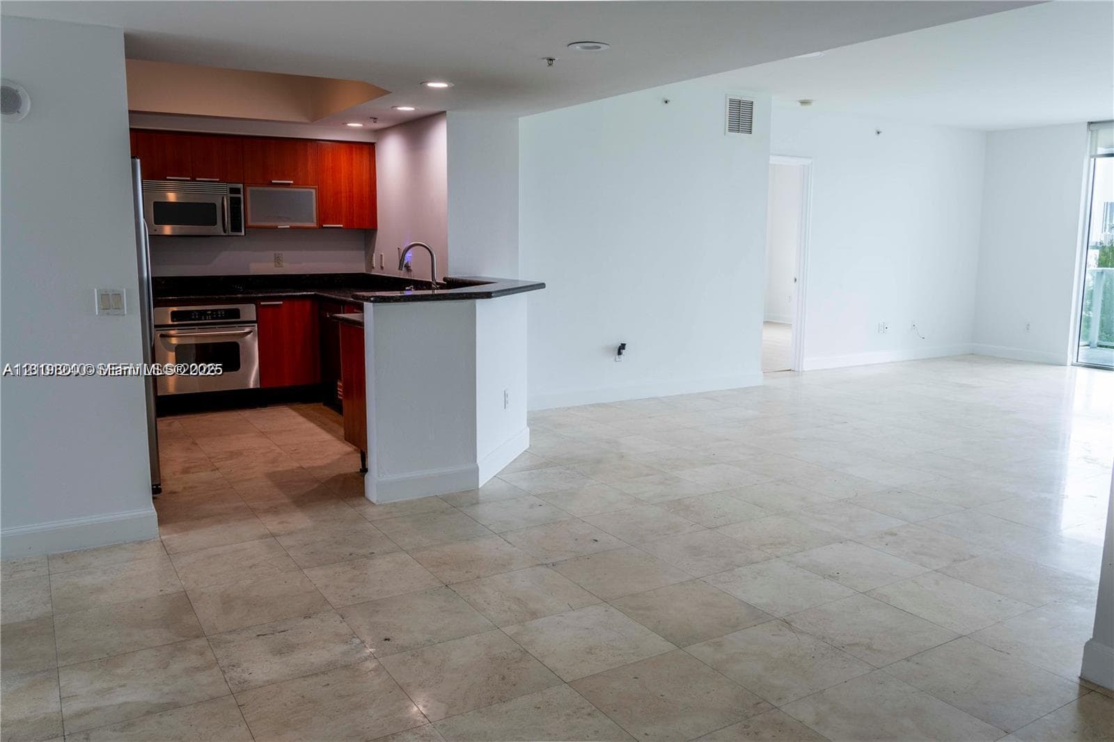THE OAKS I CONDO · #801 in North Miami - Photo 8