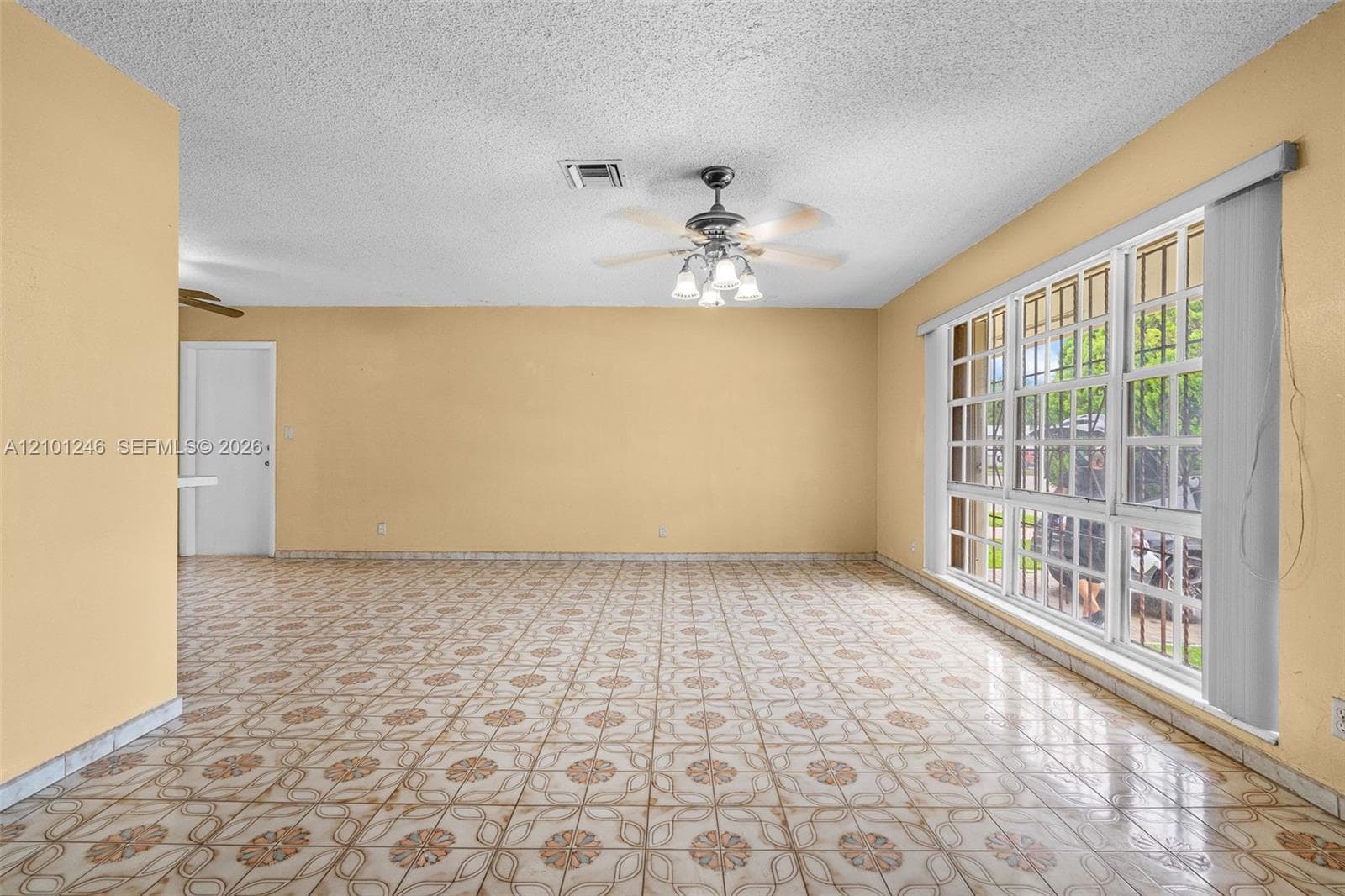 8810 SW 54th Ter photo 4