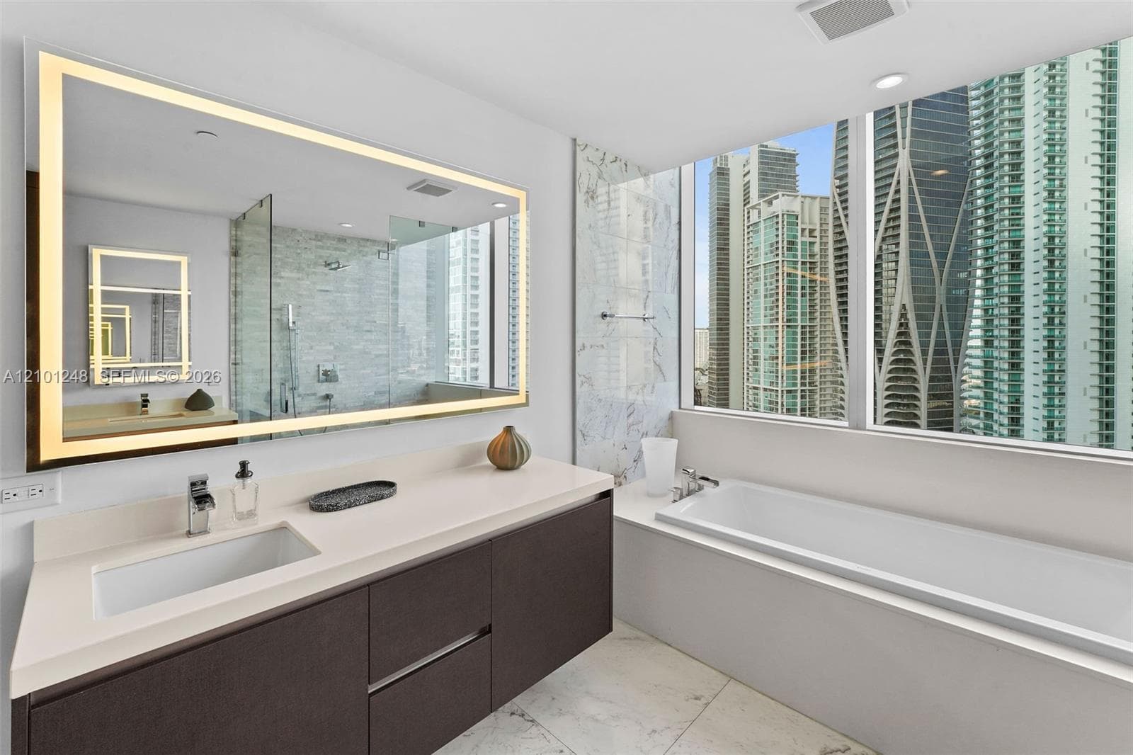 Paramount Miami Worldcenter · #2601 in Miami - Photo 27