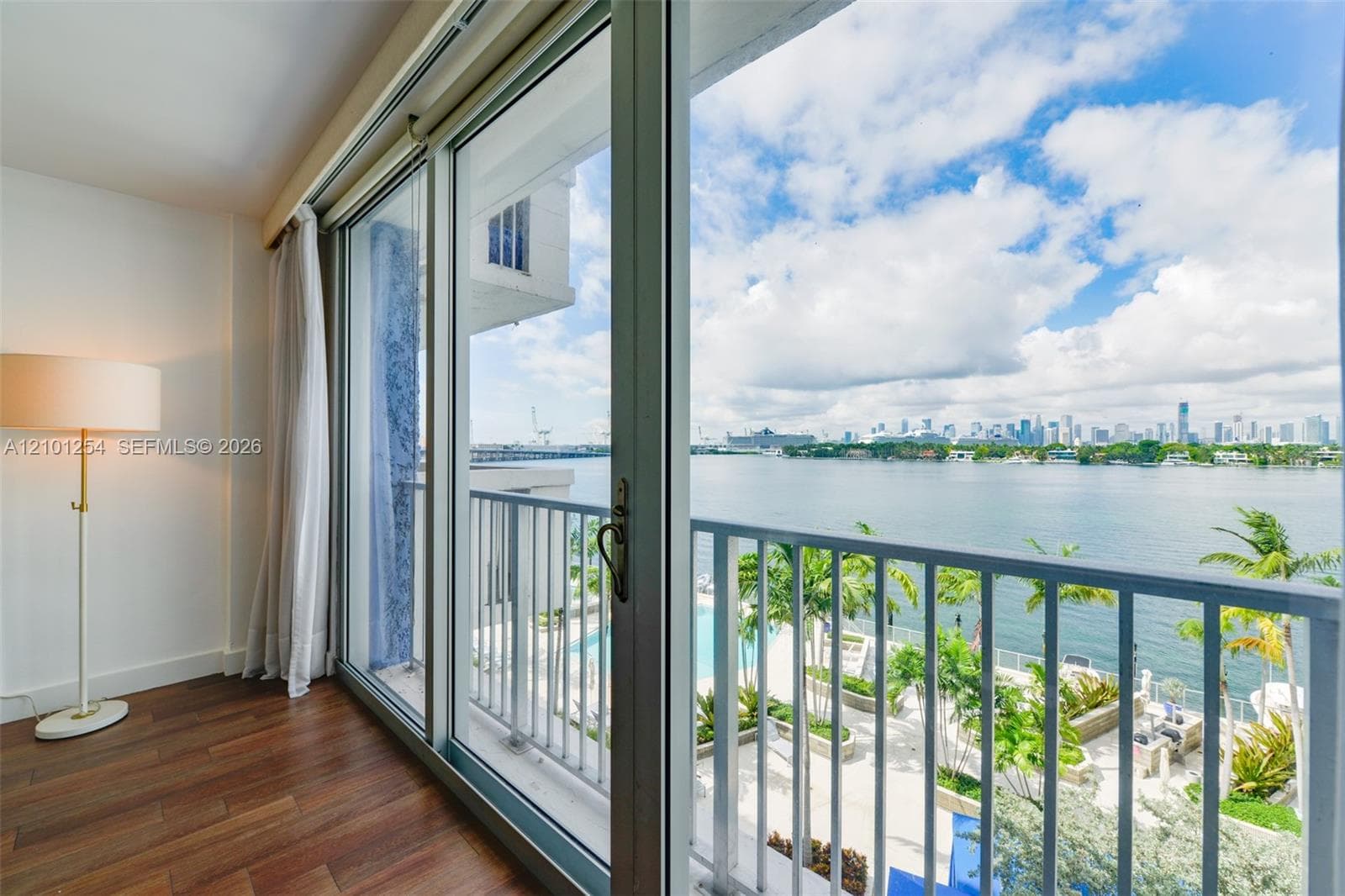 South Bay Club Condo · #629 in Miami Beach - Photo 18