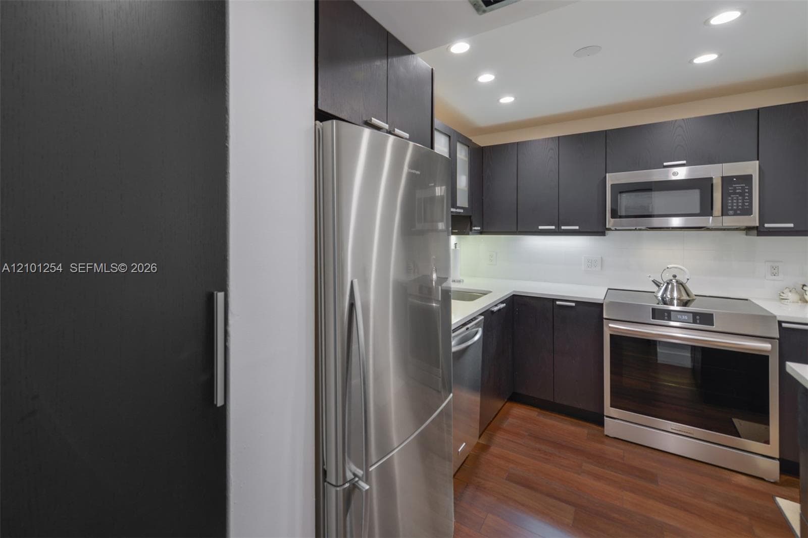 South Bay Club Condo · #629 in Miami Beach - Photo 11